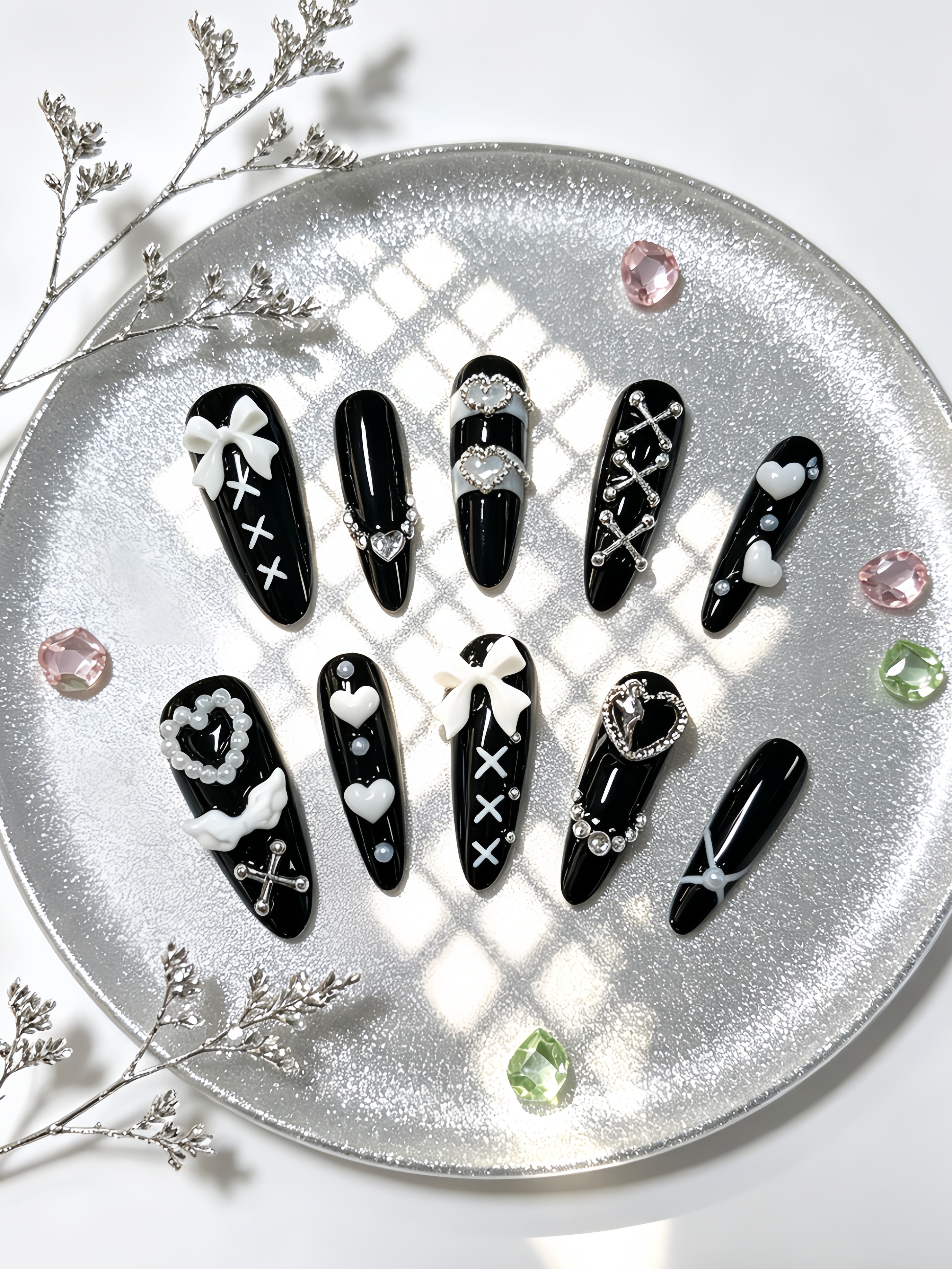 10 Long Black and White Minima - مراجعة Korean Student Lifestyle وسعره